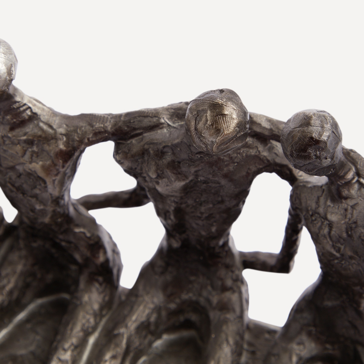 Escultura sentados Paraná El Corte Inglés Preto-6