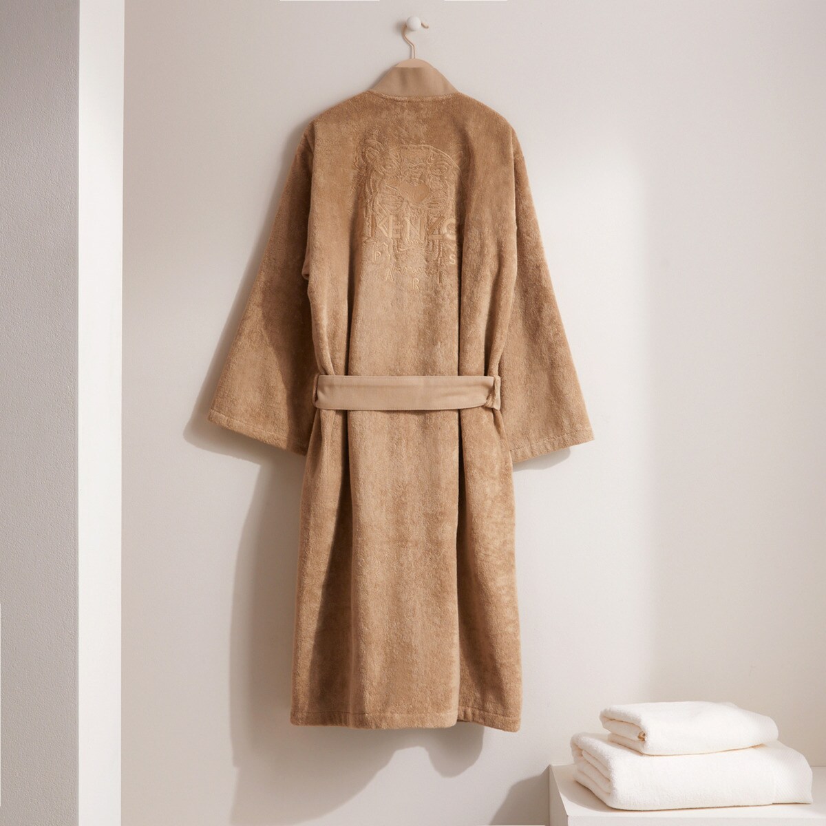 Albornoz kimono unisex rizo de algodón 420 gr/m2 Iconic Kenzo · Kenzo · El  Corte Inglés