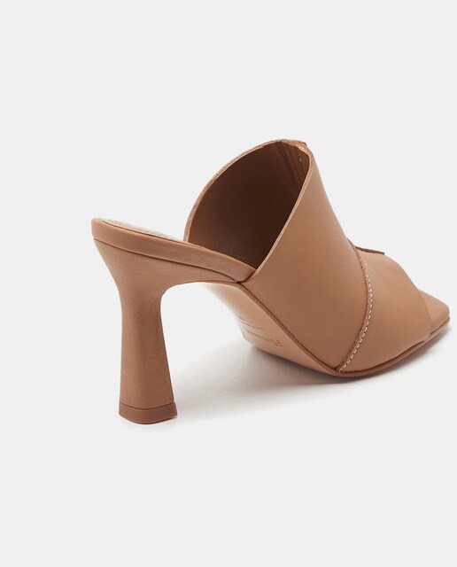 Sandalias de tacón de mujer en piel de color marrón · Flattered · El Corte  Inglés