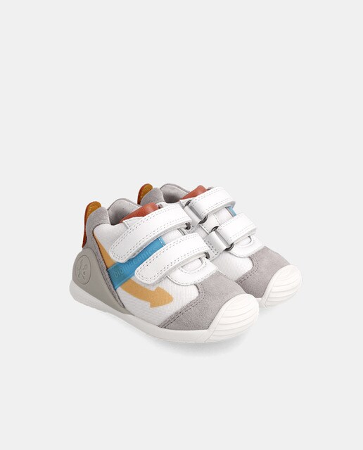 Zapatillas deportivas de bebé niño en blanco con cierre adherente ·  Biomecanics · El Corte Inglés