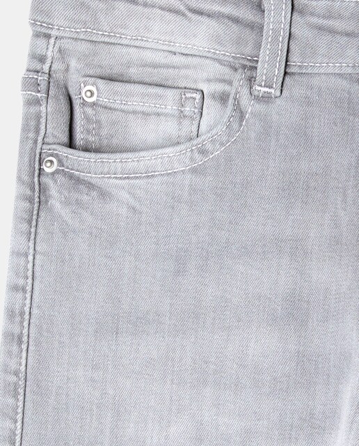 Pantalón vaquero de niño en gris · Kids El Corte Inglés · El Corte Inglés