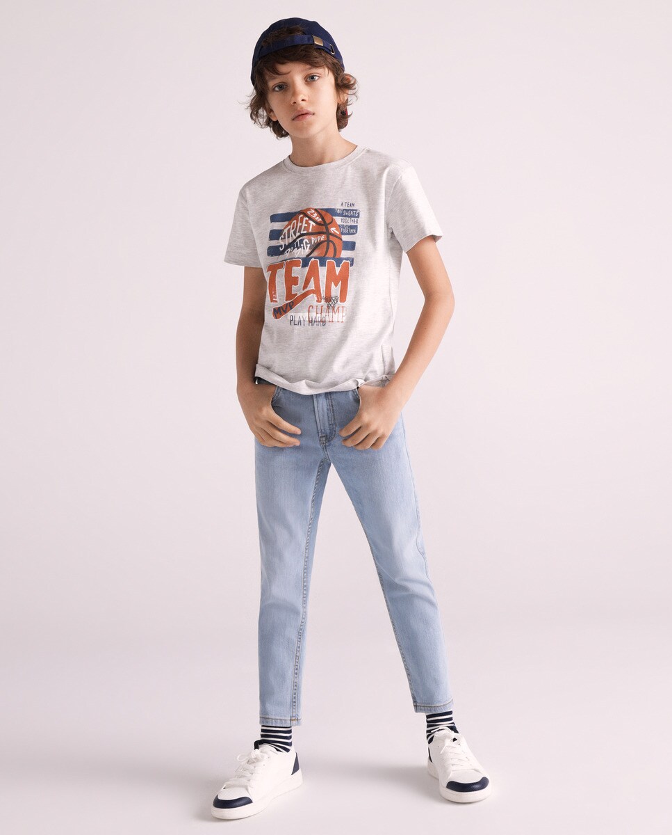 T-shirt cinzenta com estampado Gris-6