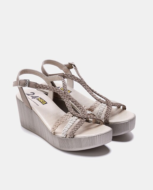 Sandalias de cuña de mujer en piel de color gris · 24HRS · El Corte Inglés