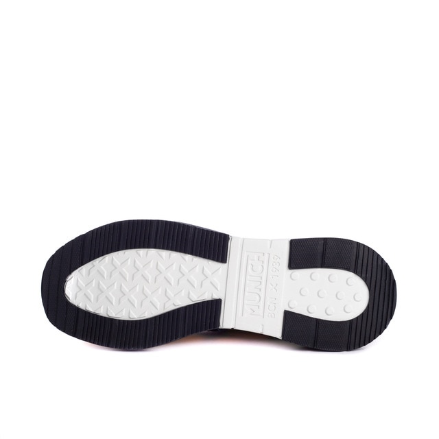 Zapatillas deportivas de hombre con suela volumen y combinación de colores  · El Corte Inglés