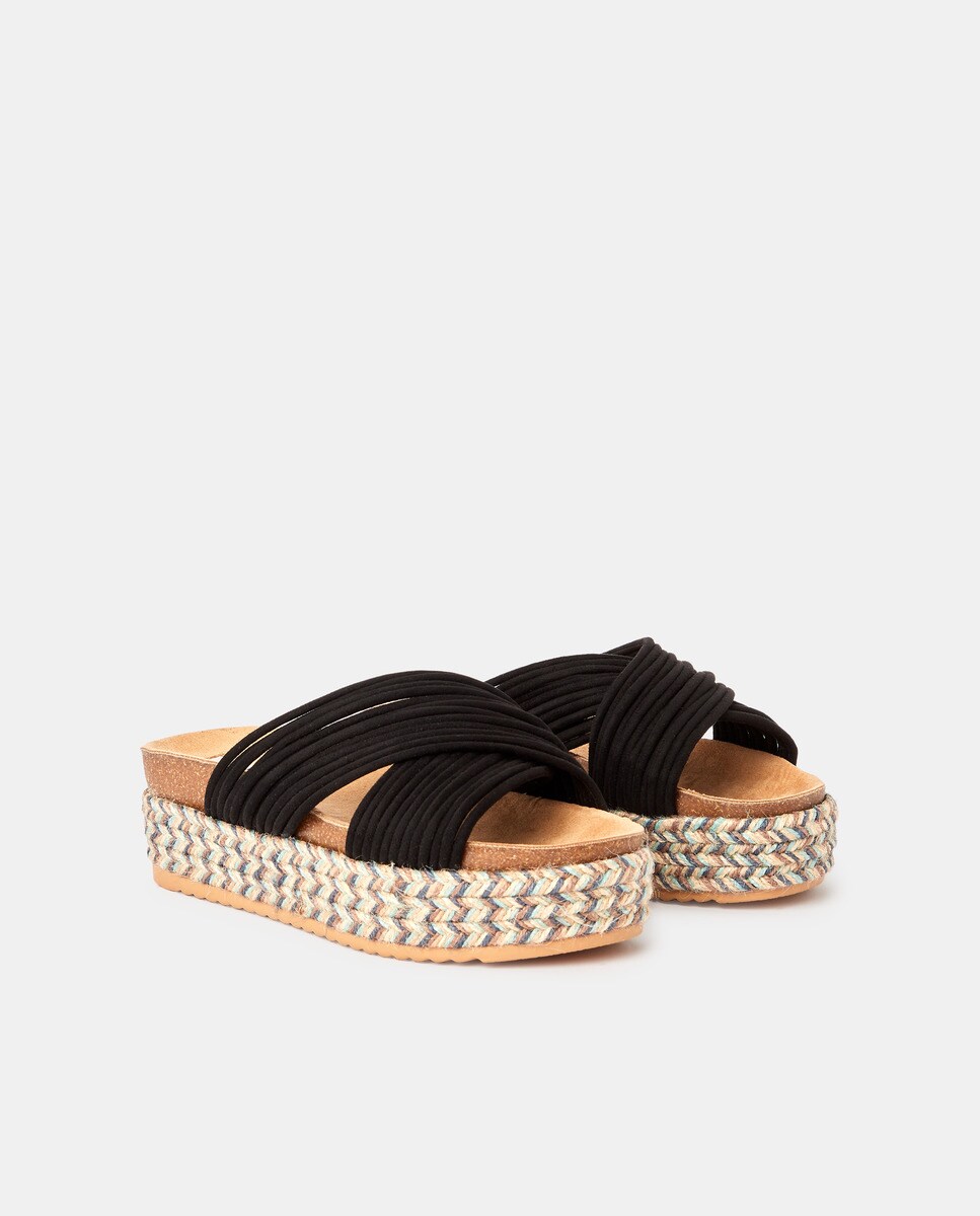Sandalias de plataforma de mujer en color negro con tiras cruzadas ·  Mustang · El Corte Inglés