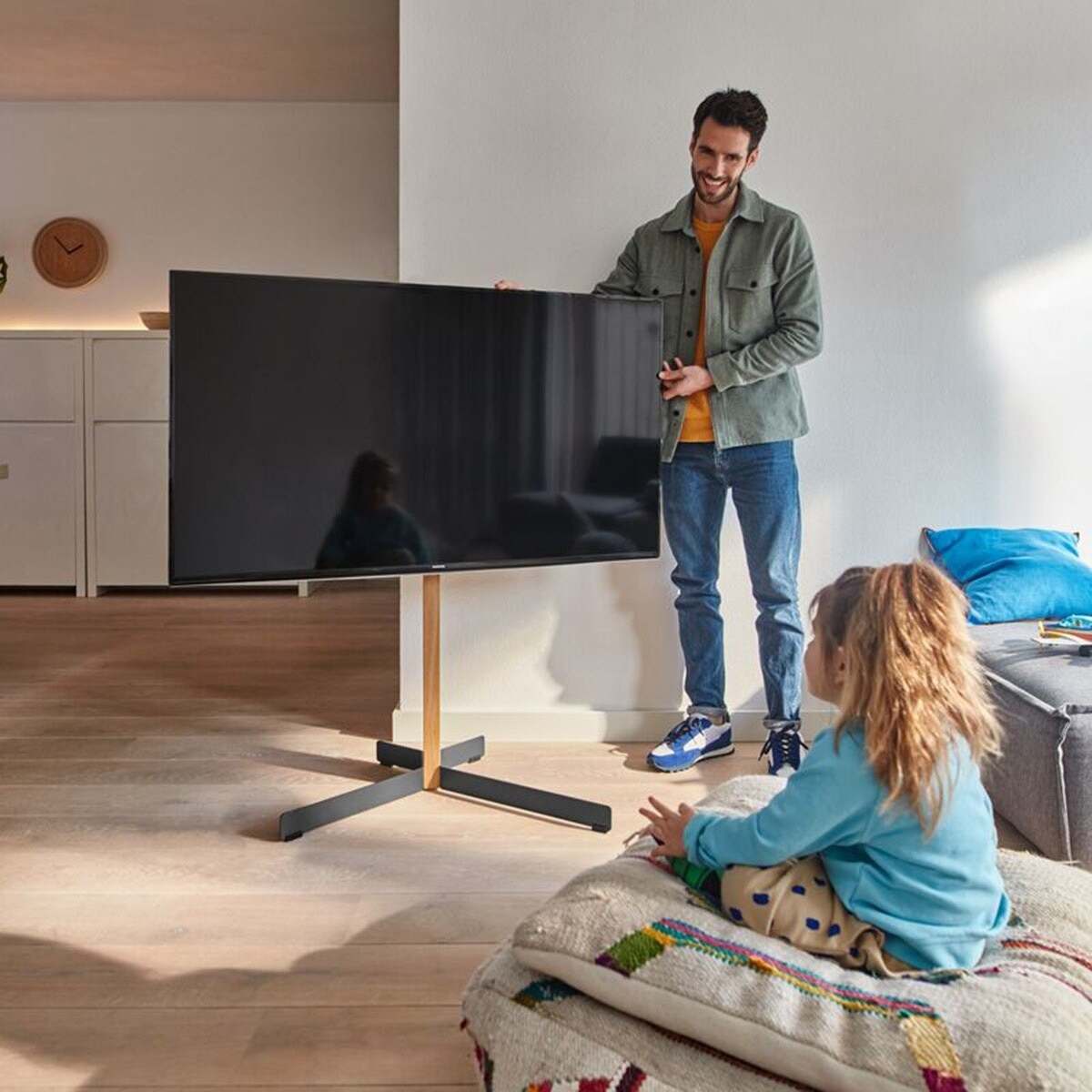 Suporte de Pé Giratório Vogel's TVS 3695 para TV de 40" a 77" até 50 kg Madeira/Preto-4