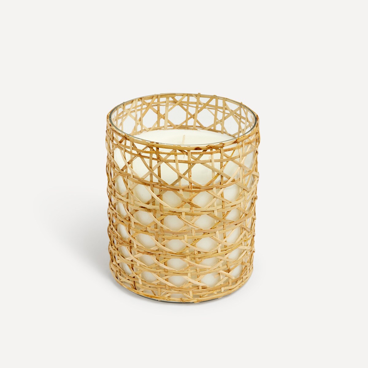 Bougie parfumée citronnelle dans un photophore en osier