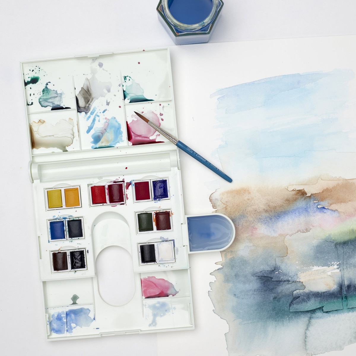 Caja Plástica Compacta de 14 Medio Godets de Acuarela Cotman Winsor & Newton Multicolor 5
