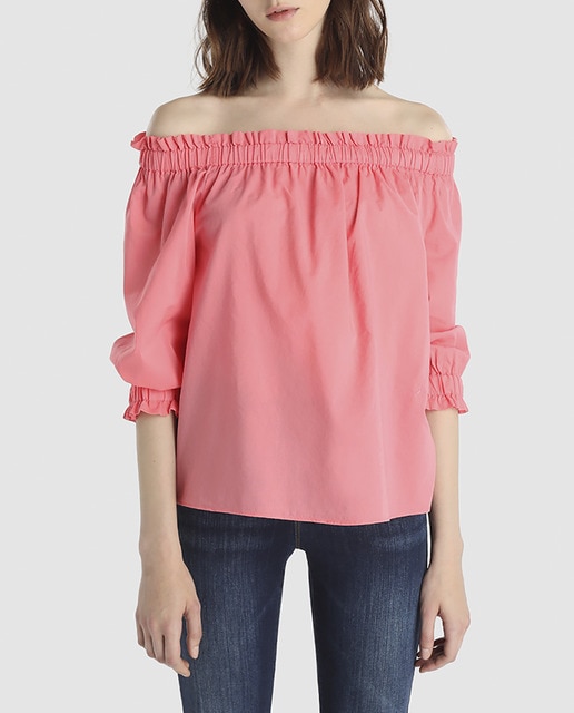 Imagen 0 de Blusa de mujer Emporio Armani en rosa con hombros al aire