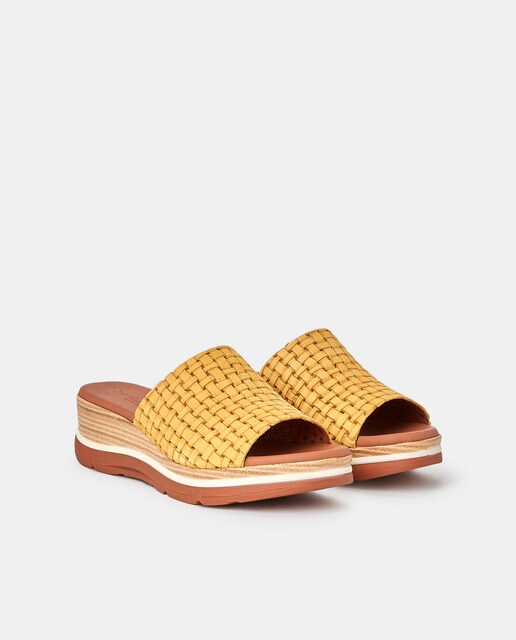 Sandalias de cuña de mujer en nobuck con pala trenzada · Paula Urban · El  Corte Inglés