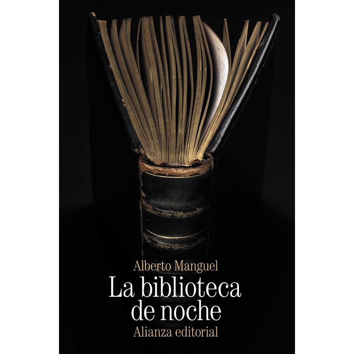 Imagem 0 de La biblioteca de noche(Tapa blanda)