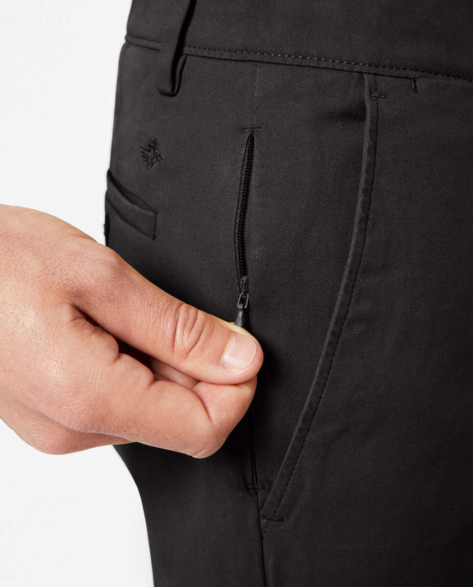 Chino de hombre Smart 360 Flex slim negro · Dockers · El Corte Inglés