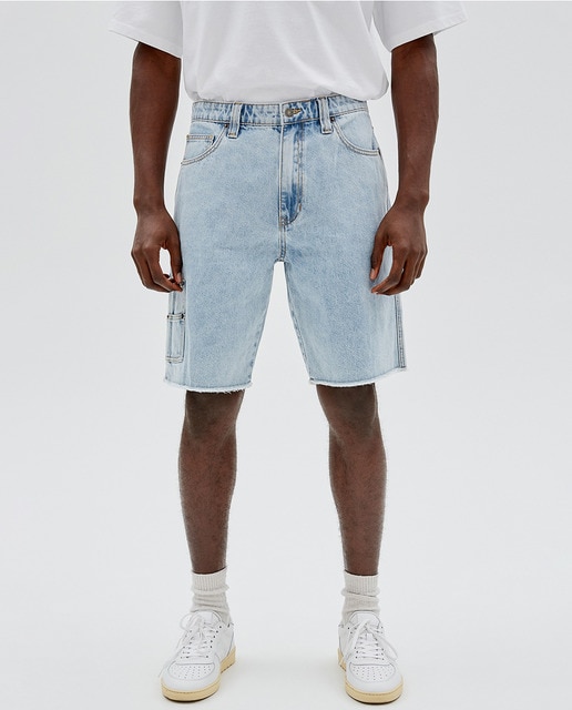 Bermuda vaquera hombre regular azul claro · Guess · El Corte Inglés