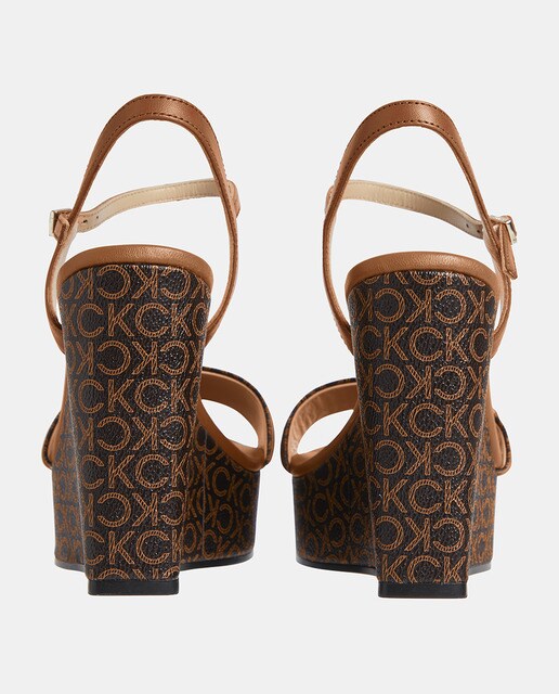 Sandalias de cuña de mujer en piel con logo monograma · Calvin Klein · El Corte  Inglés