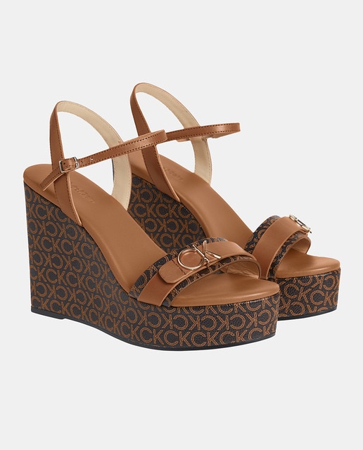 Sandalias de cuña de mujer en piel con logo monograma · Calvin Klein · El Corte  Inglés