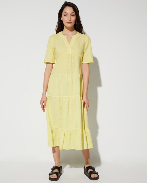 Vestido midi de manga corta con bolsillos y estampado de piñas: 40,46 €