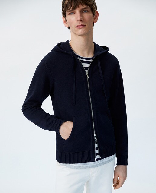 Chaqueta de punto de hombre azul marino con capucha · Sfera · El Corte  Inglés