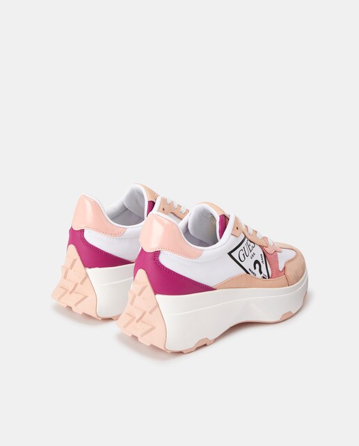 Zapatillas deportivas de mujer en color rosa con suela chunky · Guess · El  Corte Inglés
