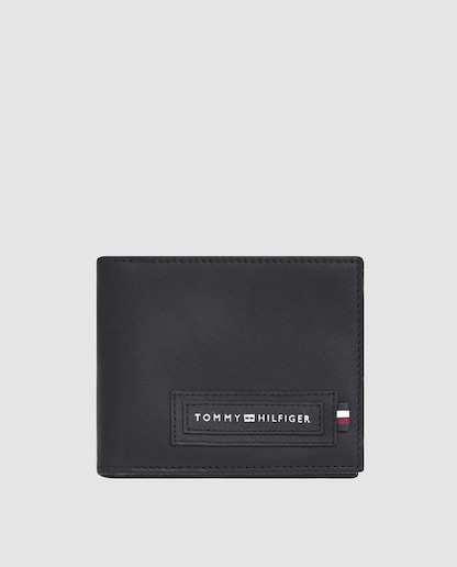 Imagen 0 de Cartera de hombre Tommy Hilfiger de piel en negro con detalles de la marca