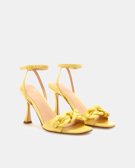 Sandalias de tacón de mujer en piel de color amarillo · Guess · El Corte  Inglés