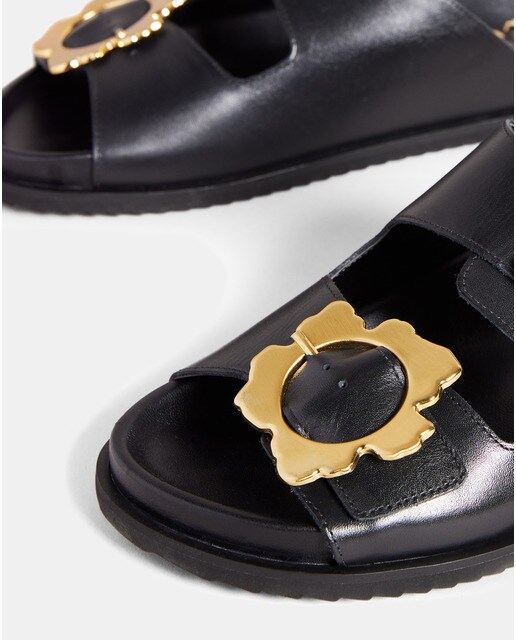 Sandalias planas de mujer en piel con hebillas en forma de flor · Ted Baker  · El Corte Inglés