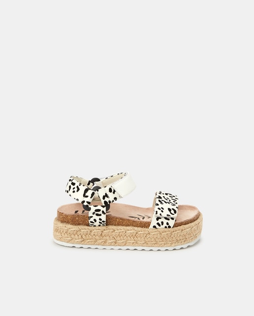 Sandalias de niña con estampado animal print y plataforma · Mustang · El  Corte Inglés