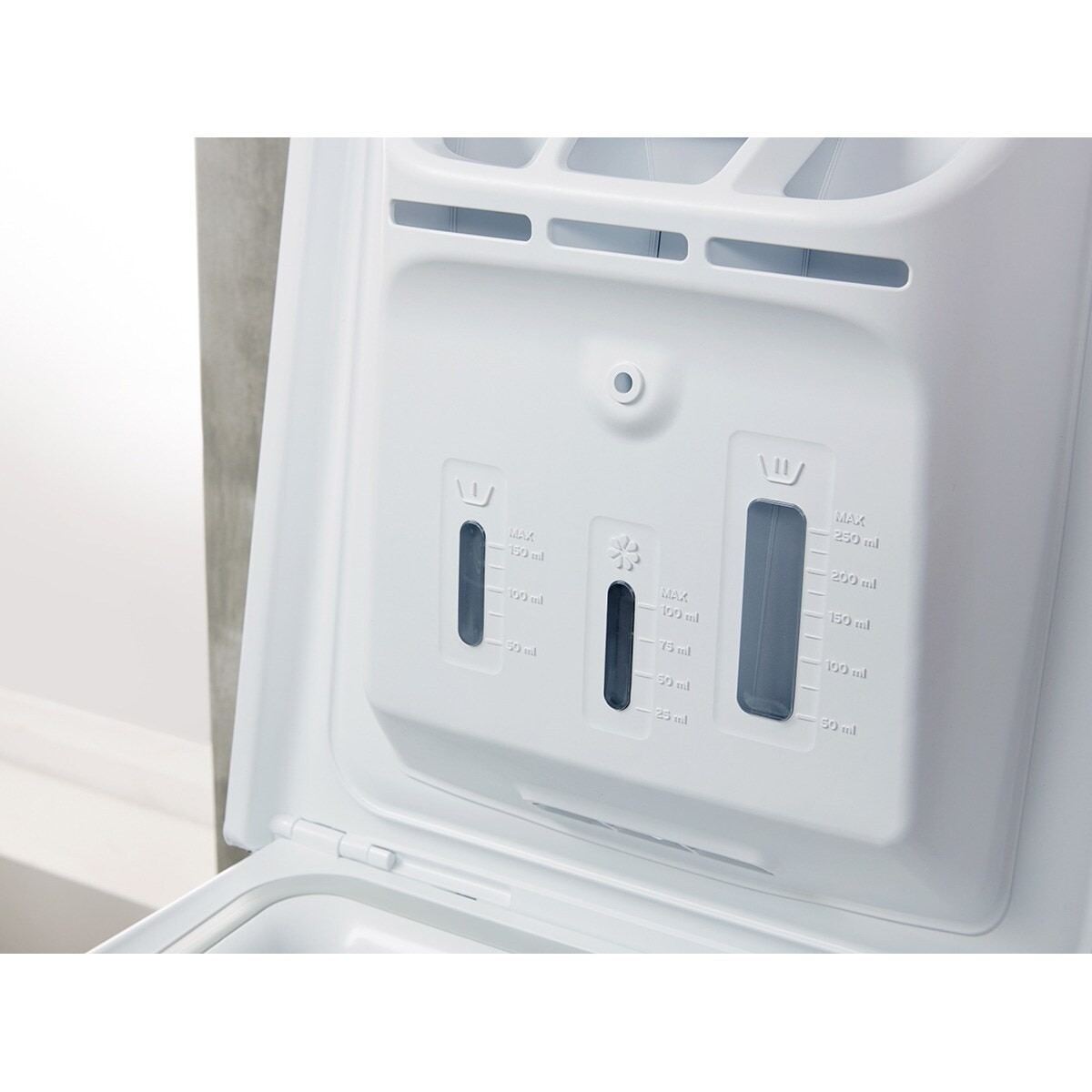 Máquina de Lavar Roupa Indesit BTW S72200 SP/N Carga Superior de 7 kg e de 1200 rpm - Branco Branco-4