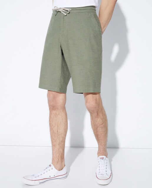 Bermuda tipo chino de hombre · Easy Wear · El Corte Inglés