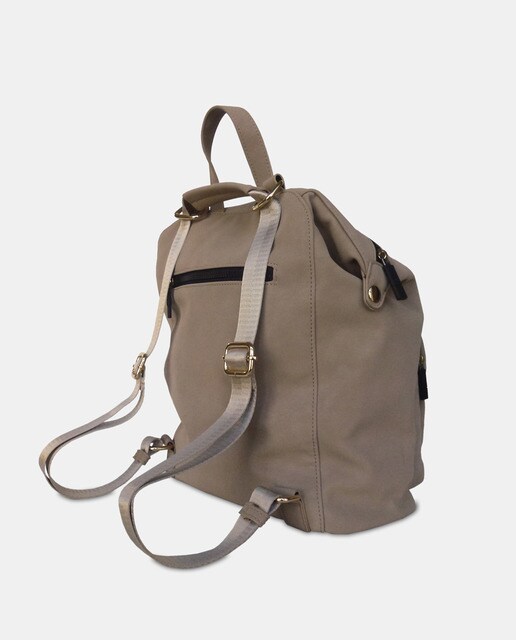 Mochila en marrón claro con cierre de cremallera · Torrens · El Corte Inglés