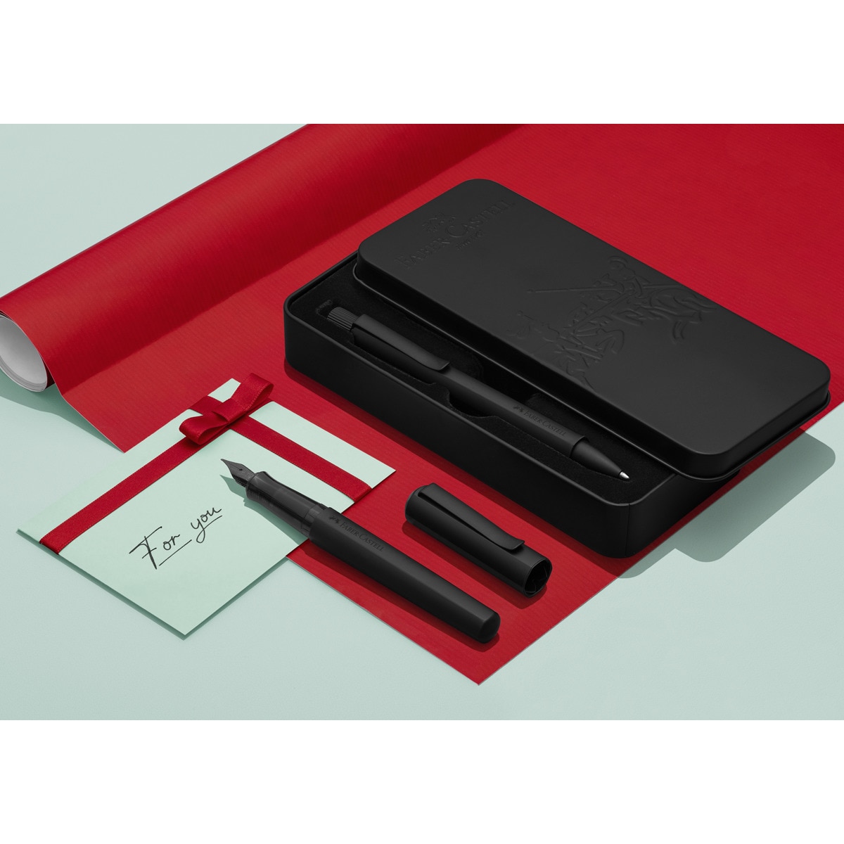 Set de Regalo con Pluma Estilográfica Plumín negro y Bolígrafo con Mecanismo de Giro Faber-Castell Negro 3