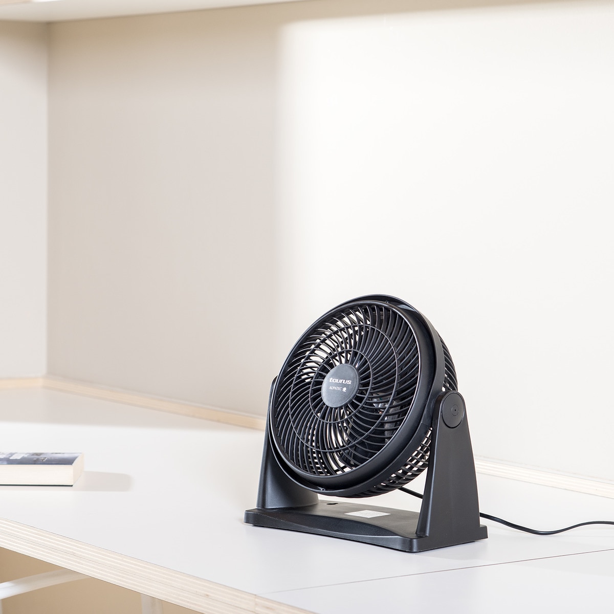 Ventilador de mesa Taurus Ice Brise Mini con 2 velocidades Negro-5