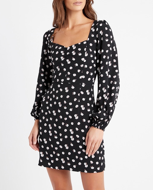 Imagen 0 de Vestido corto manga larga con estampado