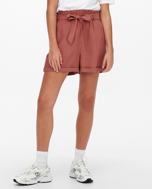 Imagen 0 de Short de mujer de tiro alto con lazada