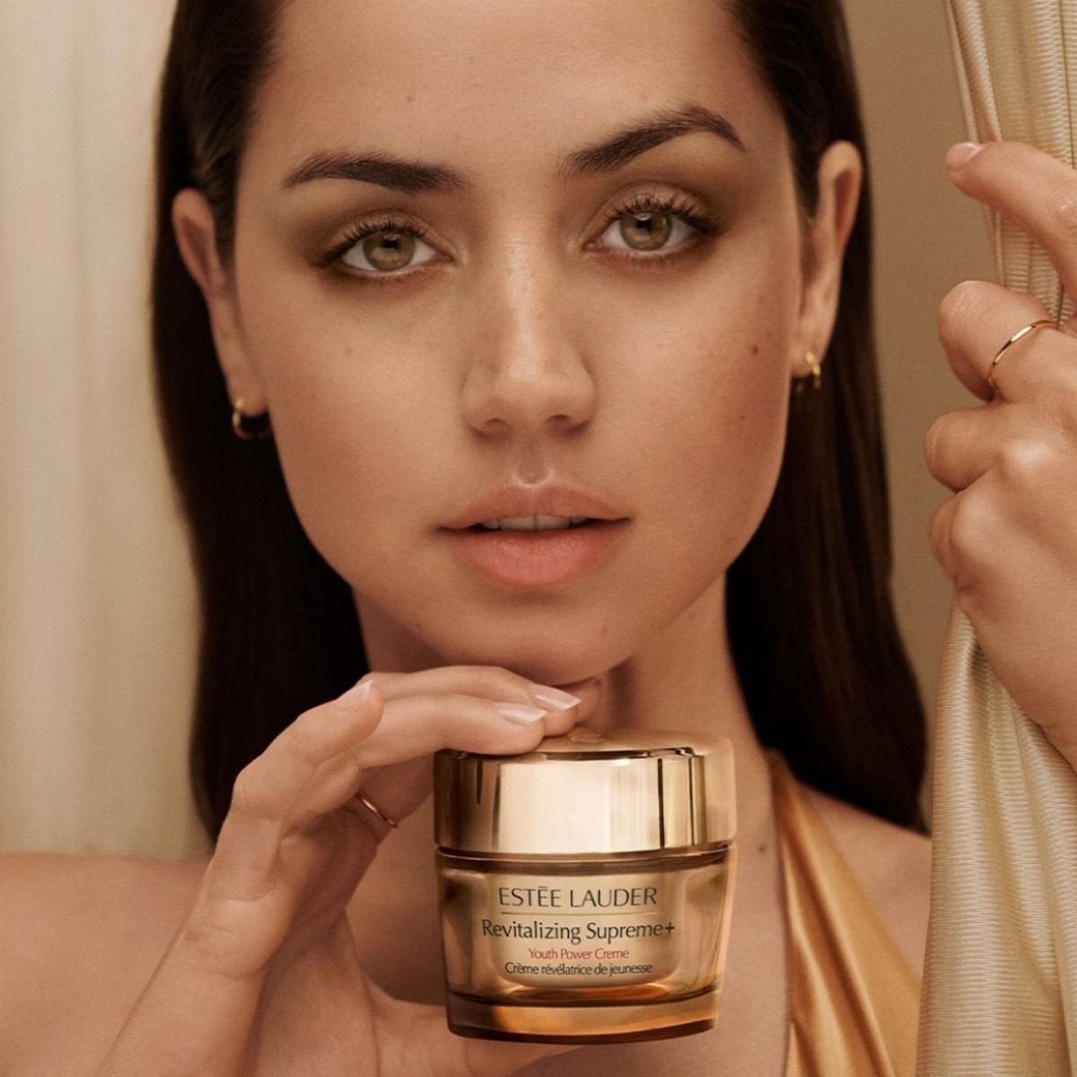 Creme de Rosto Revitalizing Supreme+ Youth Power Creme Moisturizer - 75 ml 5