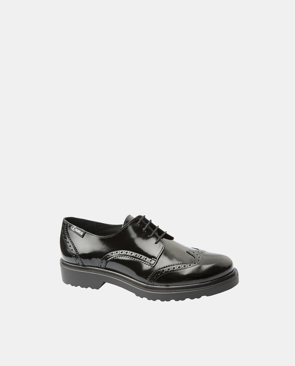 Imagem 0 de Bluchers de Pele Babuchas com Detalhe de Picados - Preto