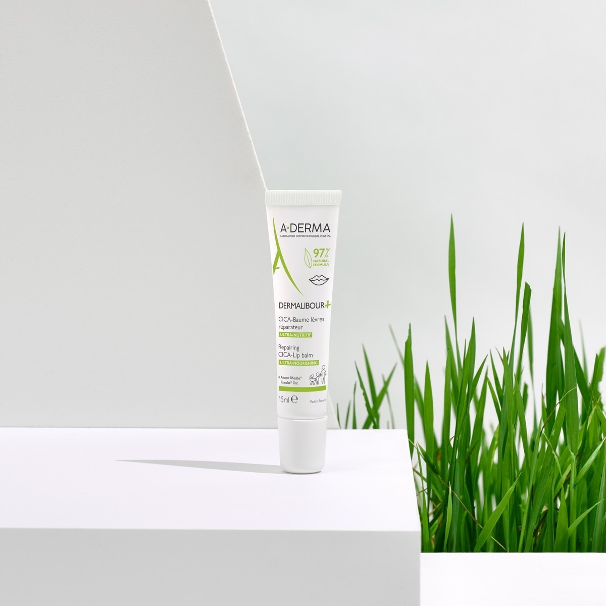 Bálsamo Labial Reparador Dermalibour+ CICA - 15 ml 6