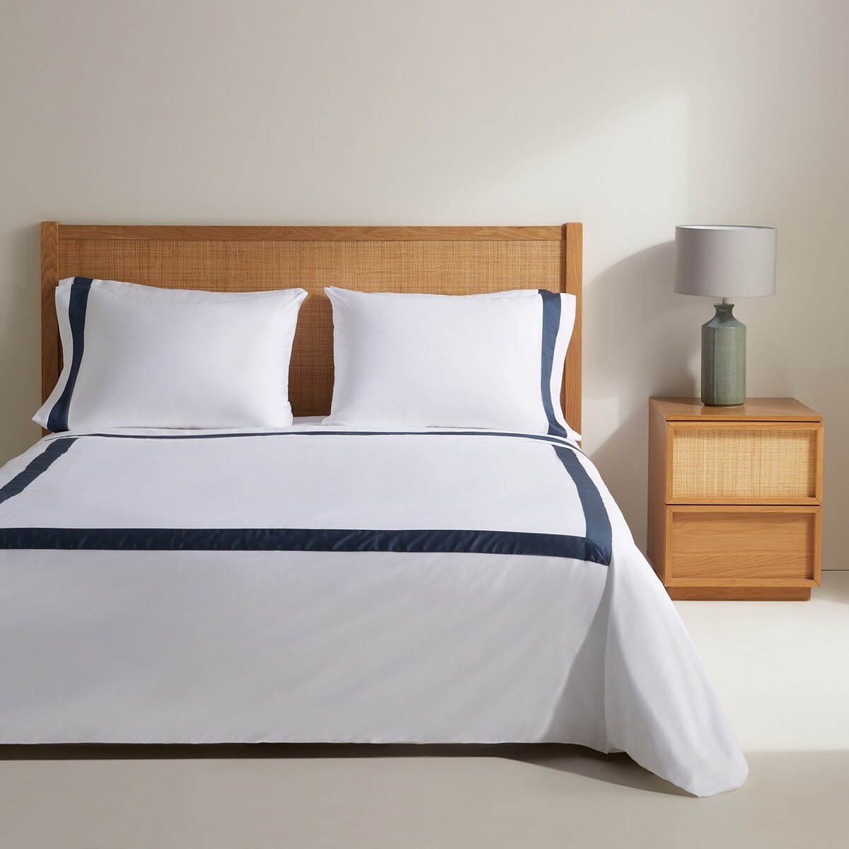 Ensemble housse de couette en satin de 300 fils, avec bandes de différente