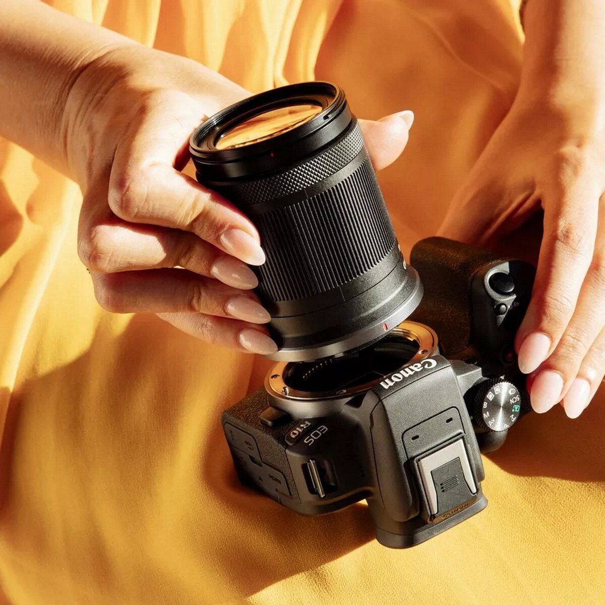 Objetiva Canon RF-S 18-150mm F3.5-6.3 IS STM Preto-6