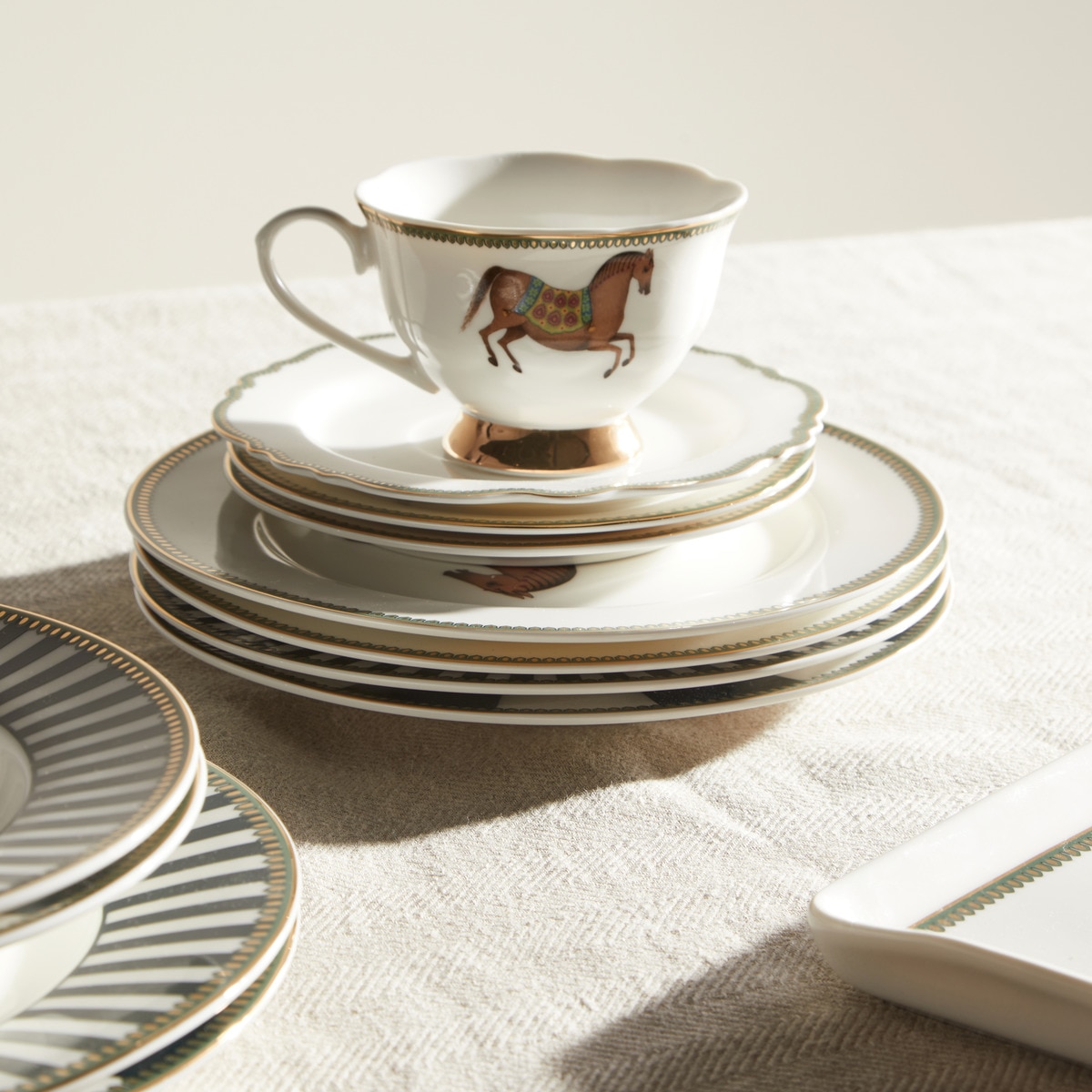 Prato de pão Cavalo Persia Castanho-7