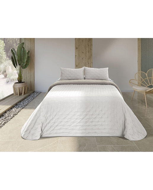 Imagen 0 de Colcha blanco y beige