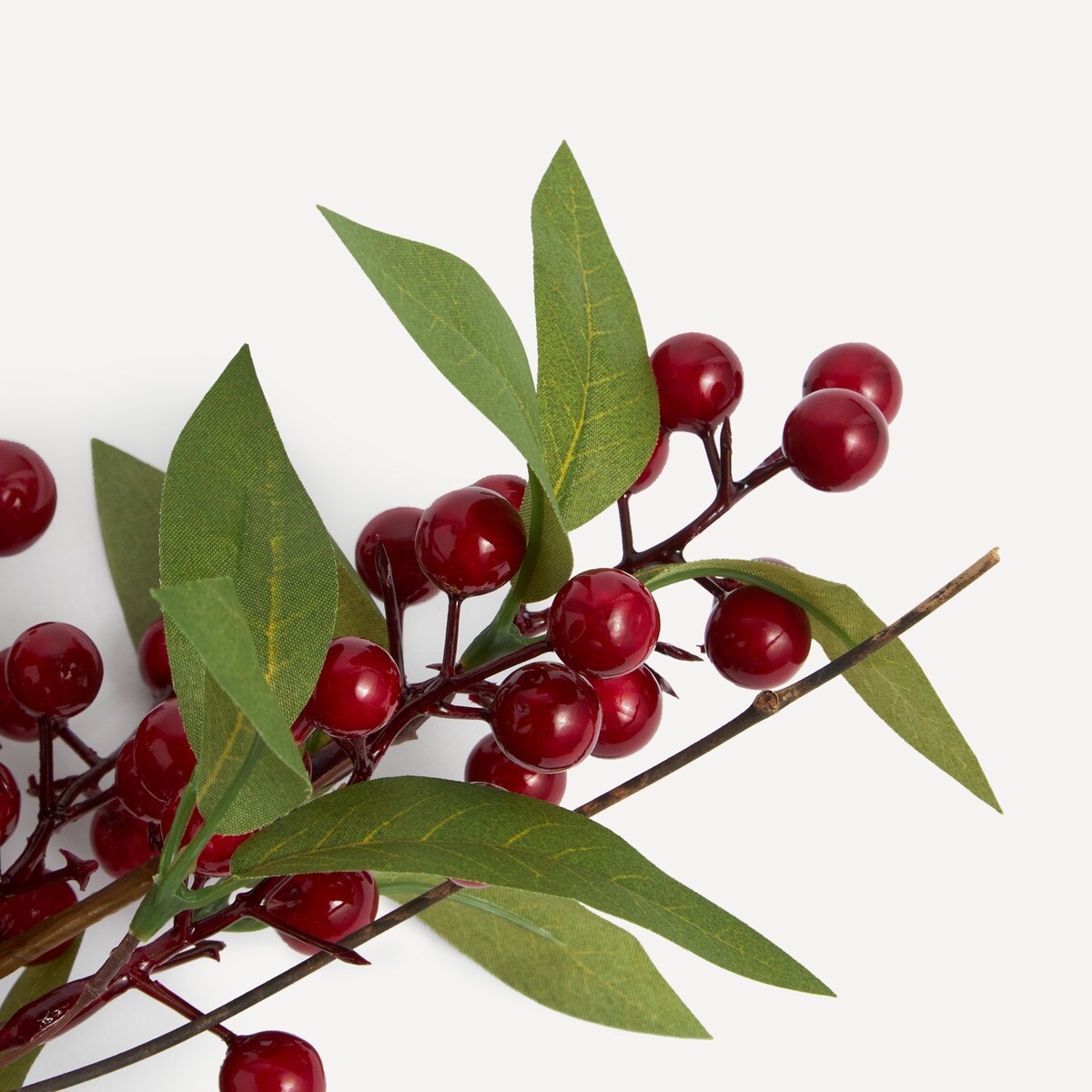 Rama decorativa Berry con hoja de laurel Navidad El Corte Inglés · El