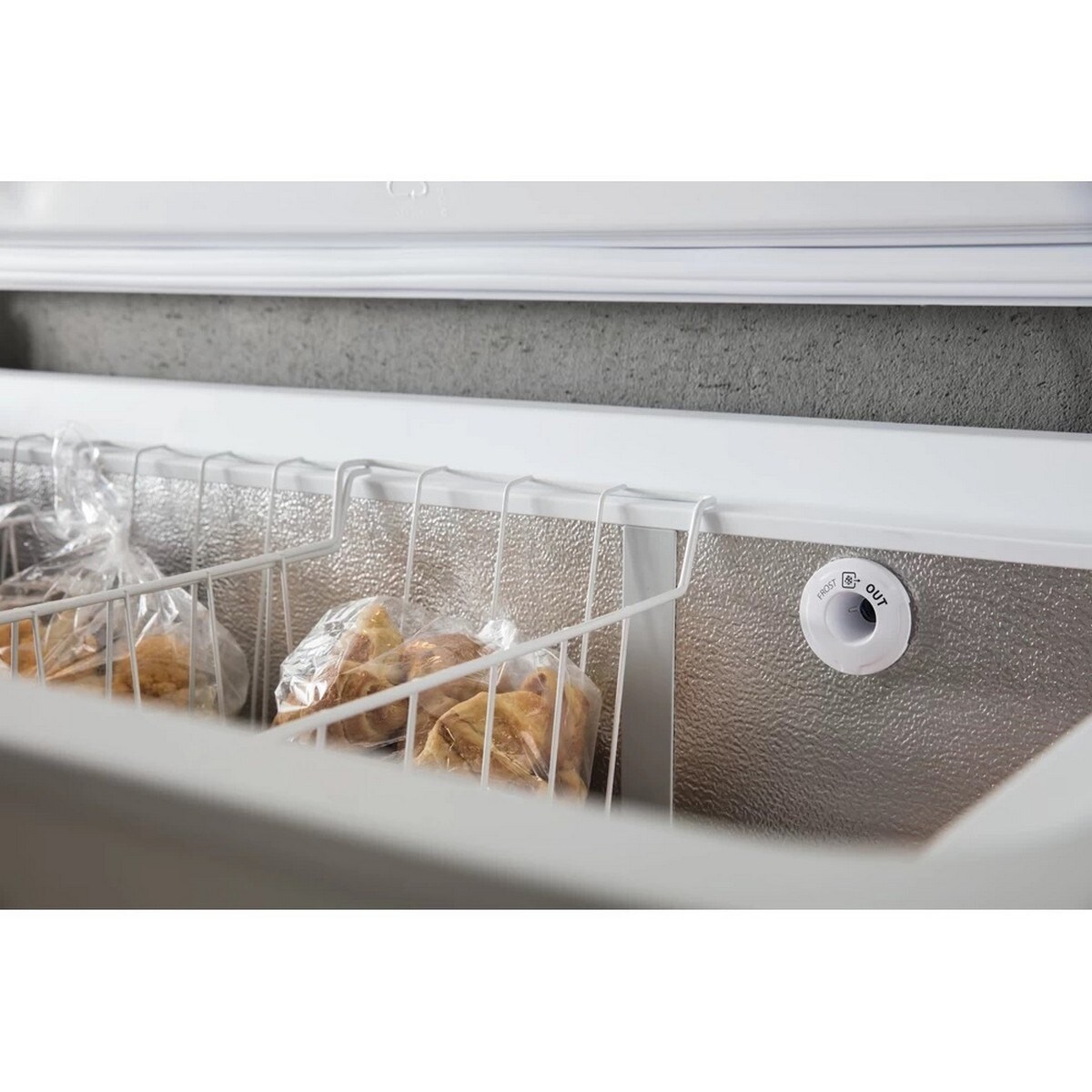 Arca Congeladora Horizontal Whirlpool WHE31352 FO 2 com Tecnologia 6º Sentido e FastFreezing e de 118 cm de Largura - Branco Branco-10