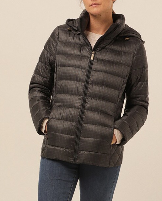 Imagen 0 de Abrigo corto acolchado estampado