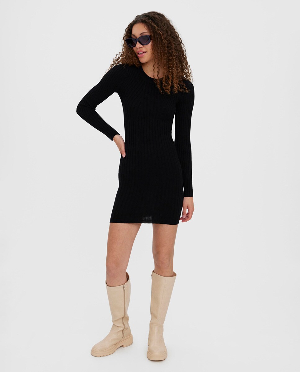 Robe courte manches longues