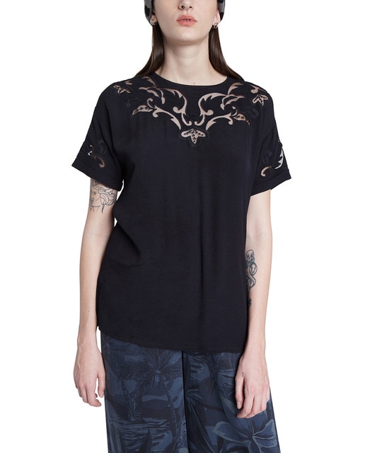 Imagen 0 de Camiseta calados