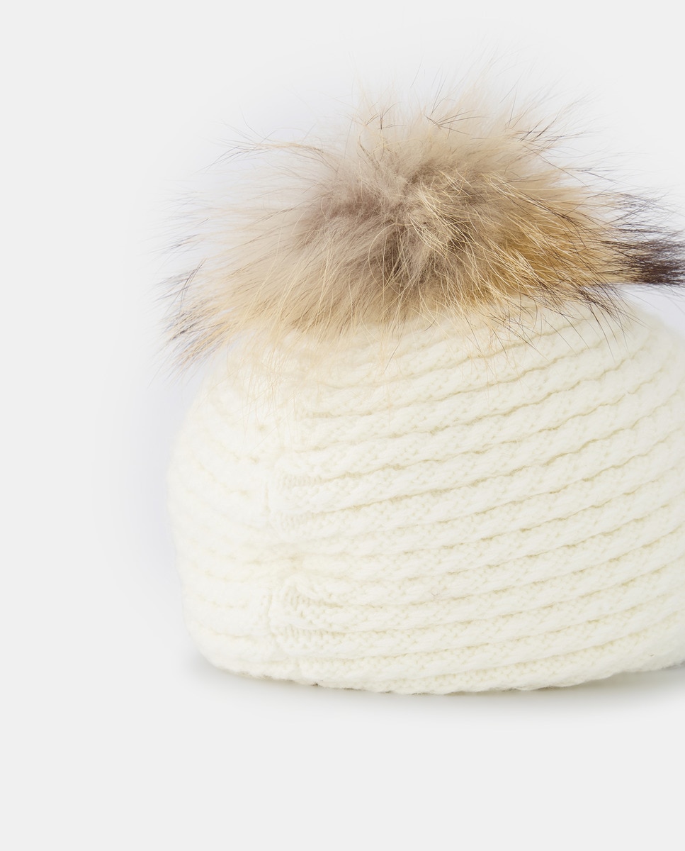 Boné de Malha com Pompom de Pelo - Cru Cru-2