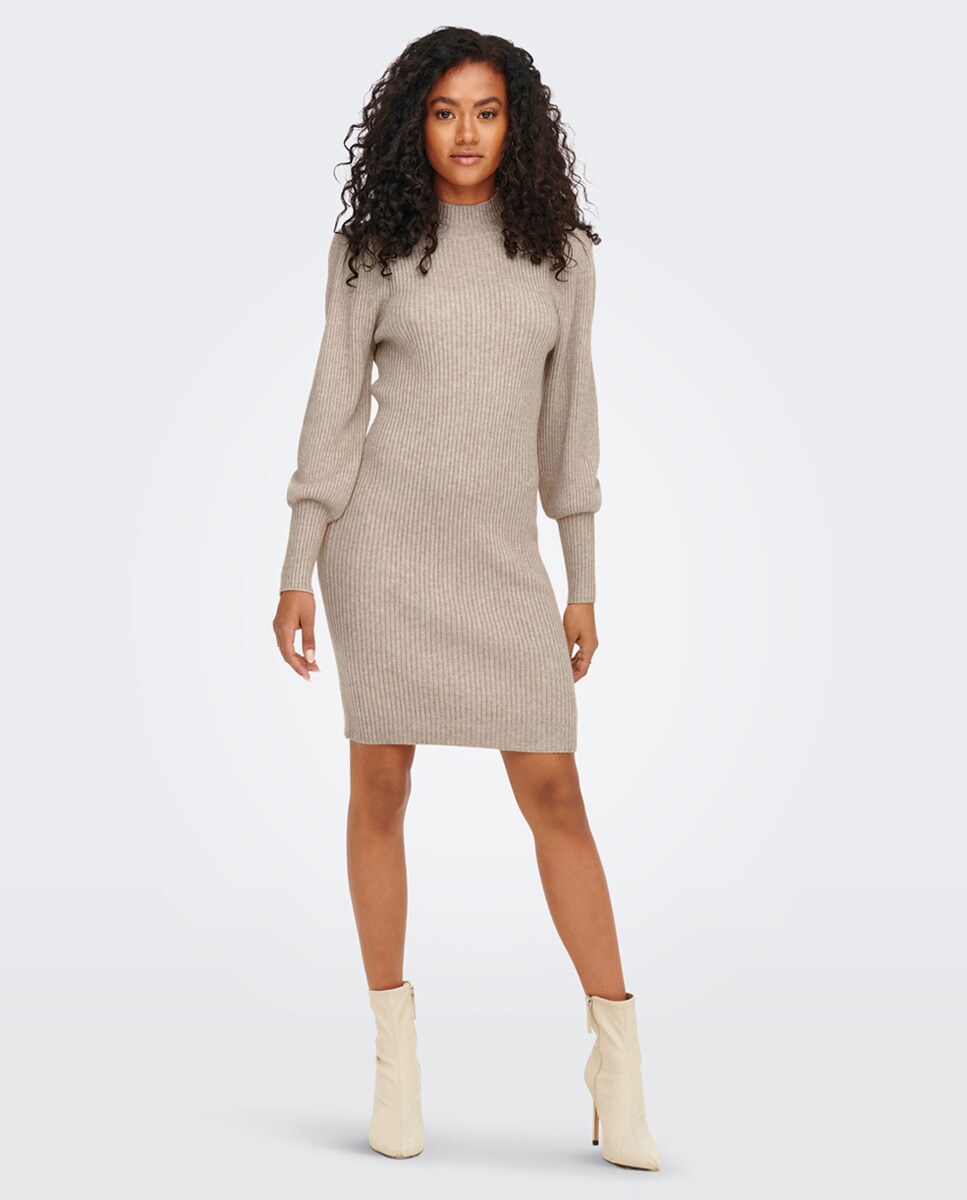 Robe courte habillée à manches longues