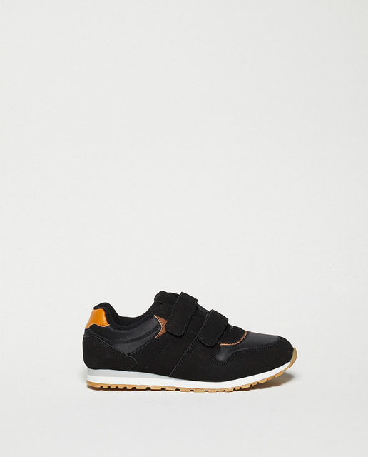 Imagen 0 de Zapatilla combinada negra