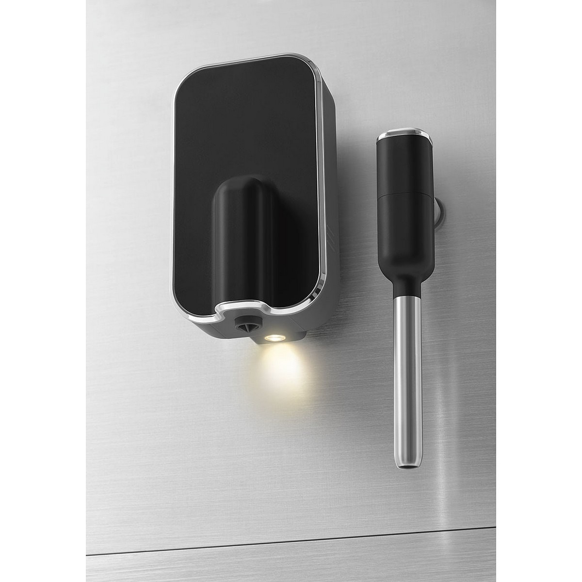Máquina de Café Expresso Automática Smeg BCC02BLMEU com Cappuccinador de 1350 W e de 19 bar - Preto Mate Preto-13