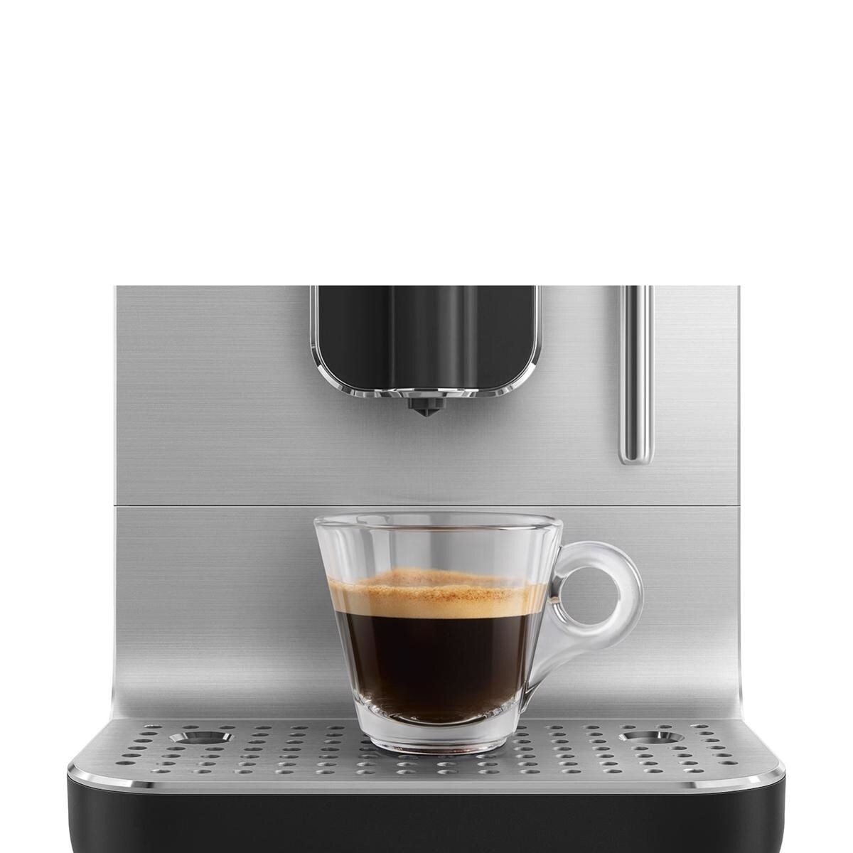 Máquina de Café Expresso Automática Smeg BCC02BLMEU com Cappuccinador de 1350 W e de 19 bar - Preto Mate Preto-8